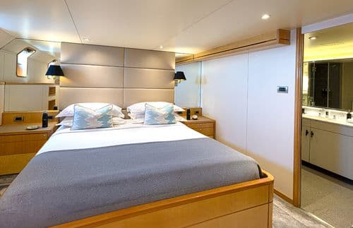 Aqua Blu, Cabin 105, CAT1