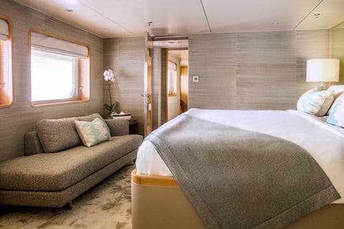 Aqua Blu, Cabin 302, CAT1